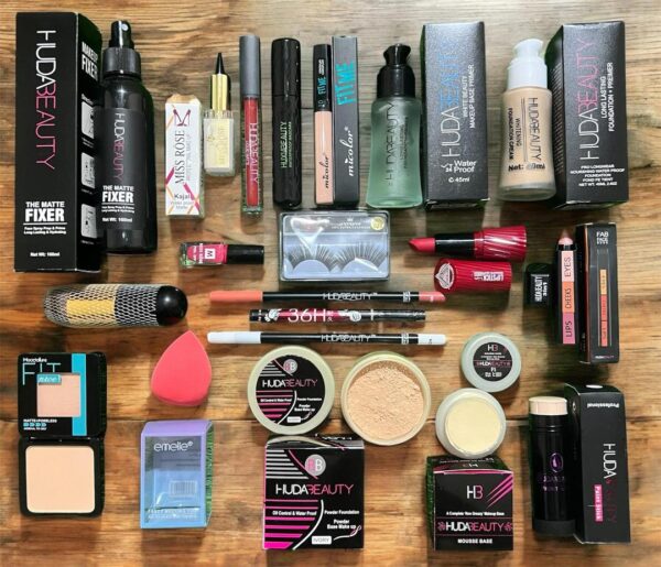 "Ultimate Makeup Deal – 20 in 1 Comprehensive Beauty Set